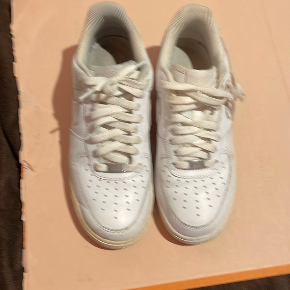 Nike 1s